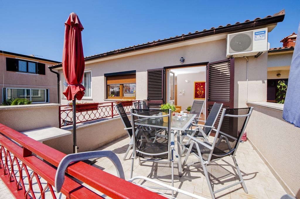 Apartments Karmen Ровінь Екстер'єр фото