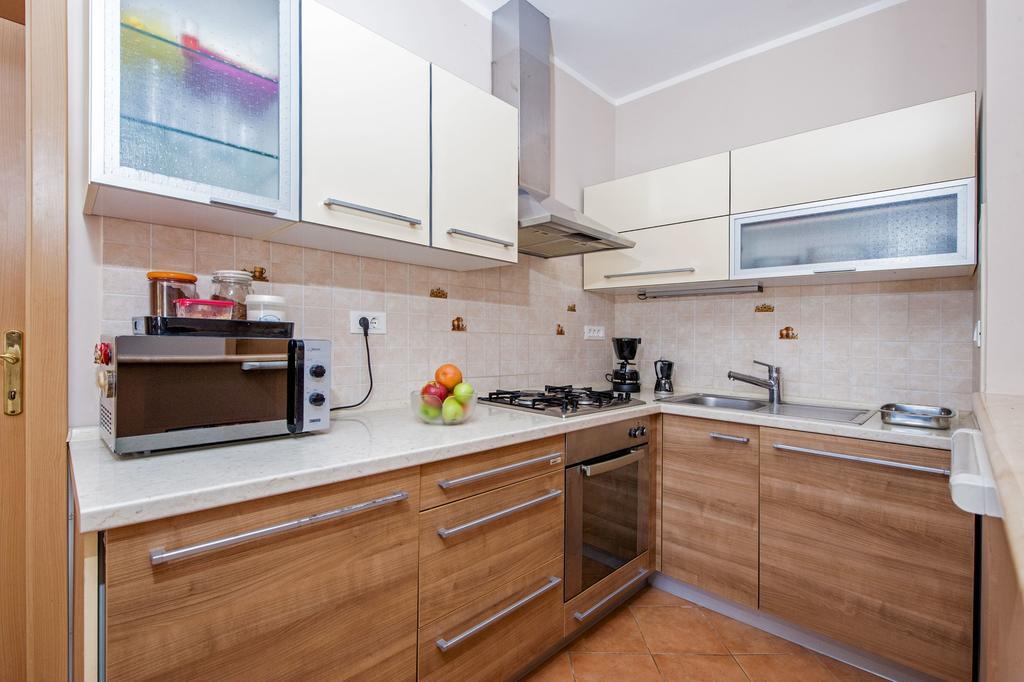 Apartments Karmen Ровінь Екстер'єр фото