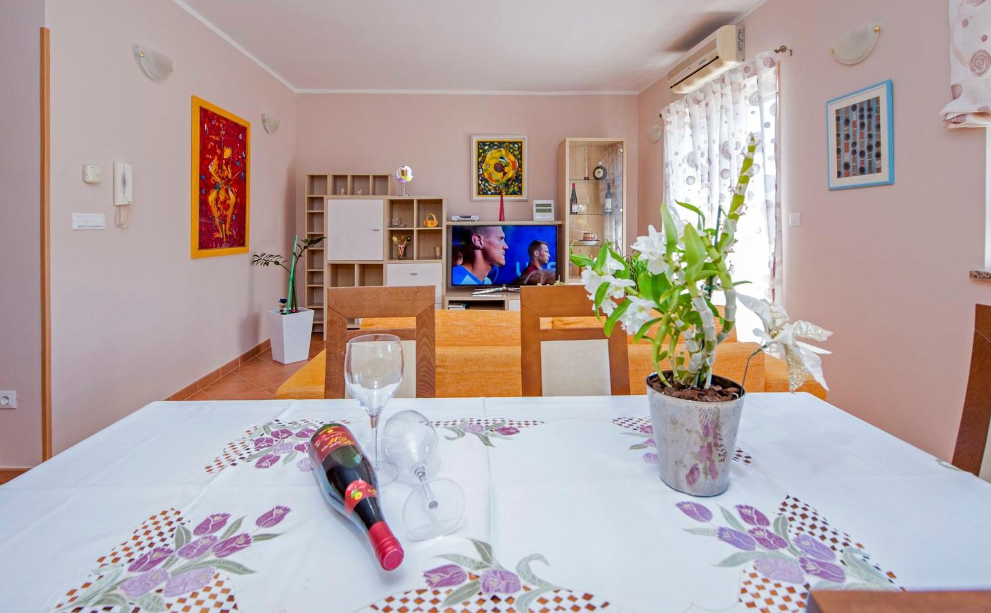 Apartments Karmen Ровінь Екстер'єр фото