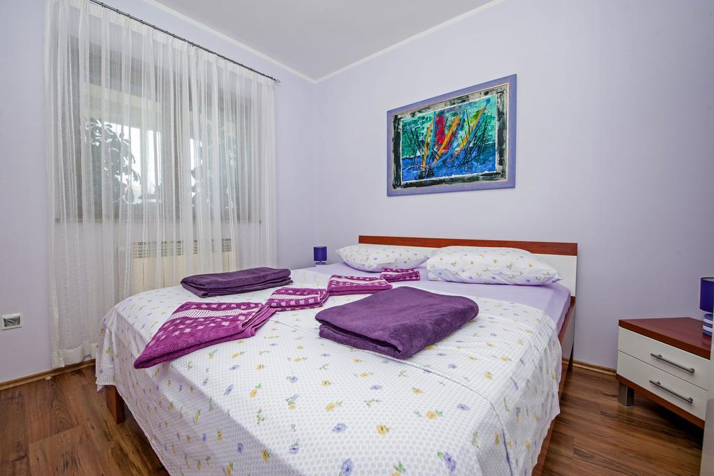Apartments Karmen Ровінь Екстер'єр фото