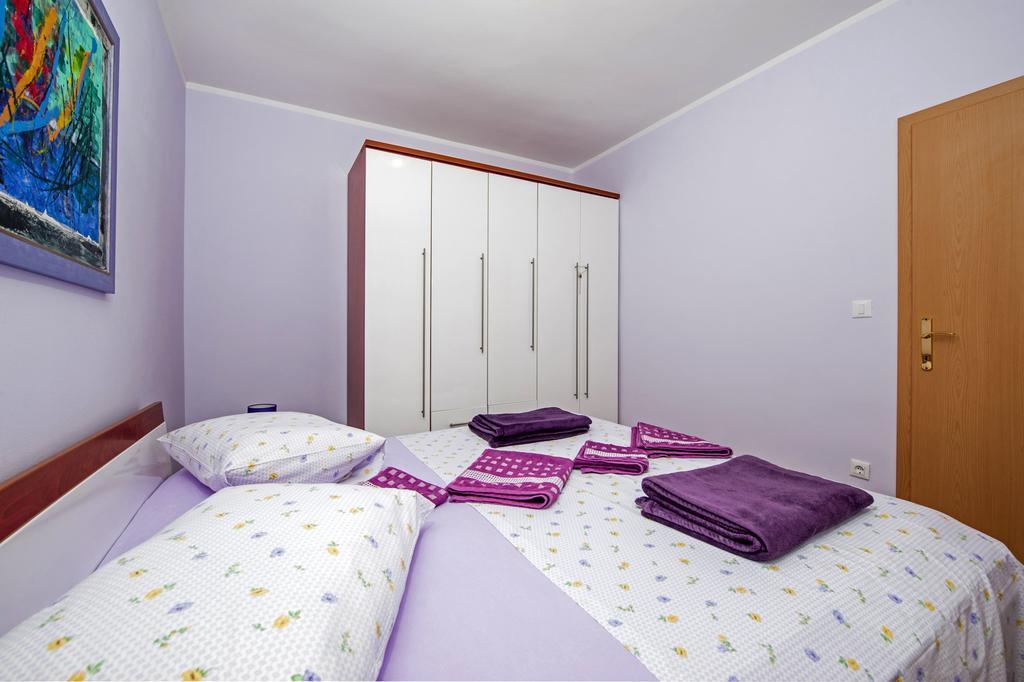 Apartments Karmen Ровінь Екстер'єр фото