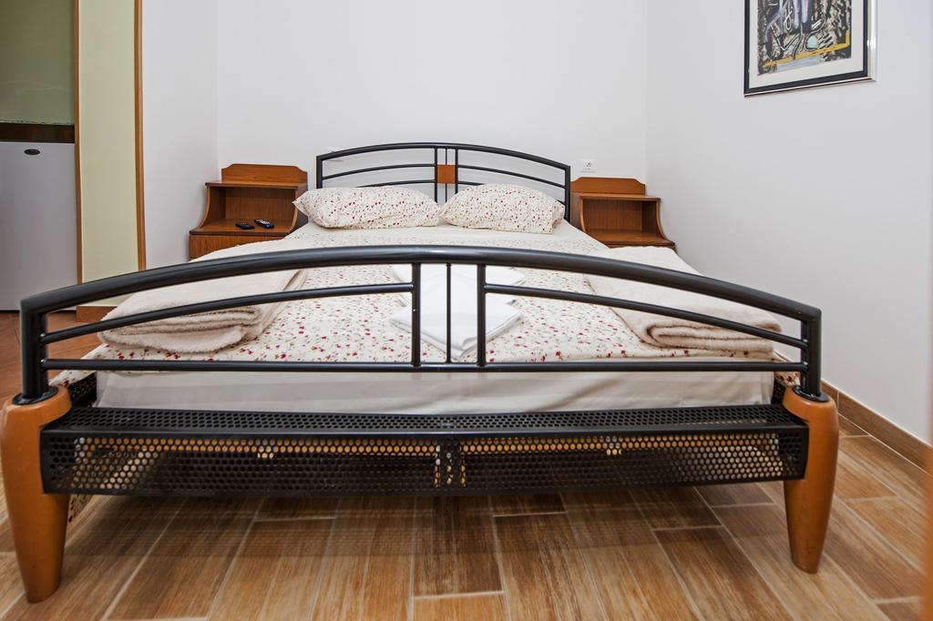 Apartments Karmen Ровінь Екстер'єр фото