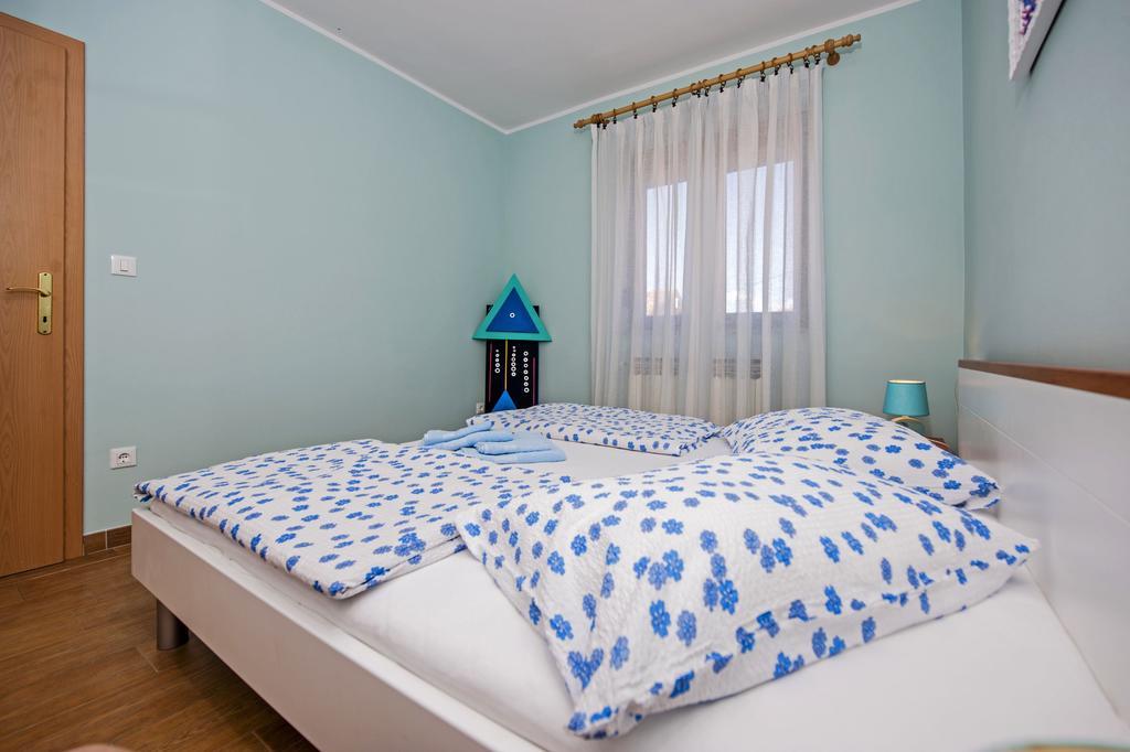 Apartments Karmen Ровінь Екстер'єр фото