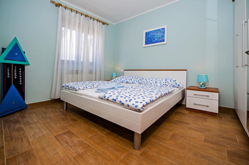 Apartments Karmen Ровінь Екстер'єр фото